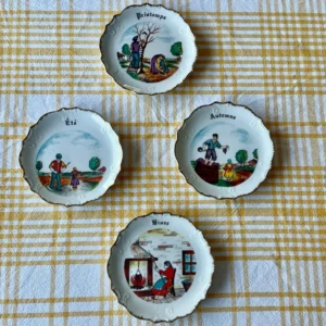4 assiettes décoratives en porcelaine, "Les 4 saisons"